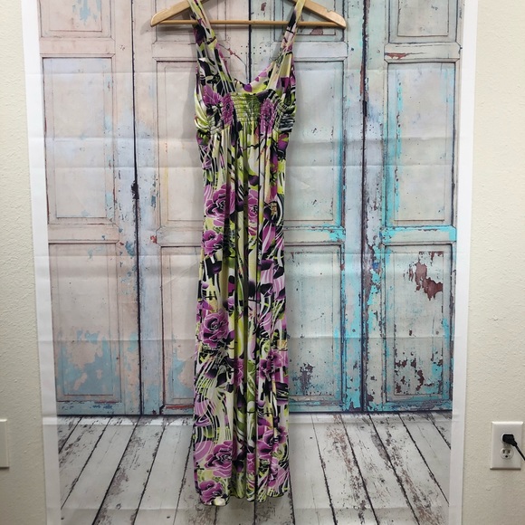 Maxi Dress - Picture 3 of 8